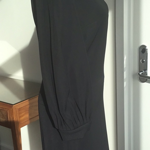 Dress - Picture 6 of 7